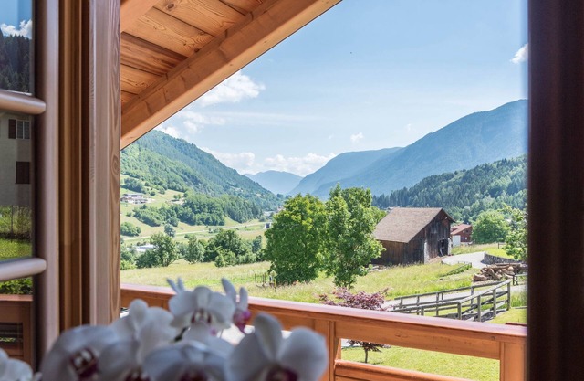 Rural Apartment "Maso Margherita - Spleuza" with Garden and Wi-Fi