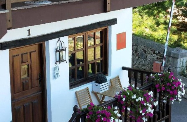 Rural Apartment with 2 Bedrooms and Terrace in the Historic Center of Isla de Mallorca