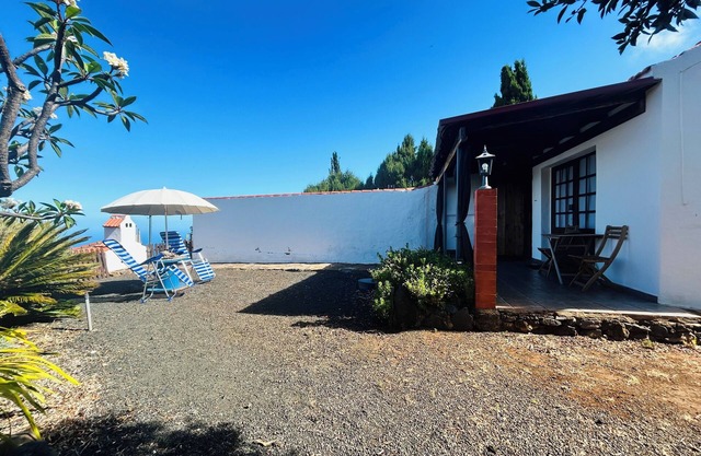 Rural apartment with private garden