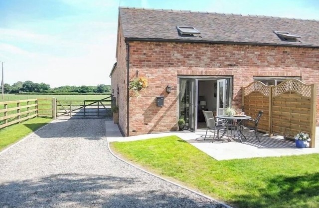 Rural Cottage-Full Kitchen-Pets Ok-Paddock