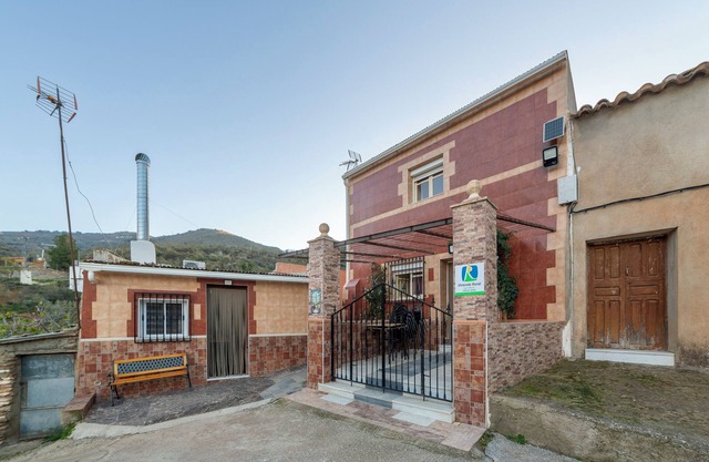 Rural Holiday Home 'McCoy' with Mountain View and Air Conditioning