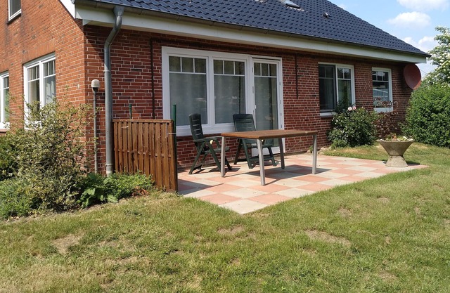 Rural holiday home near the Elbe