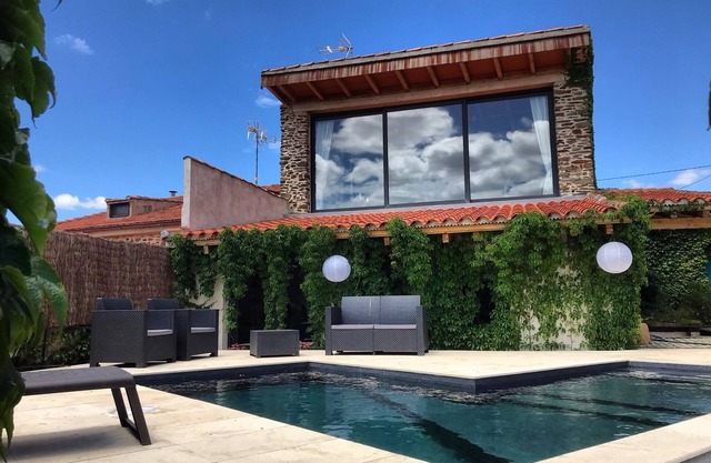 Rural House El Bornizo for 18 people maximum
