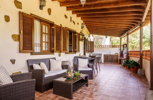 Rural House Mercedes-Solarium & Nature Views