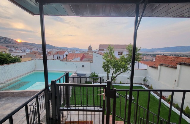 Rural House Oasis Puertollano, Castilla la mancha