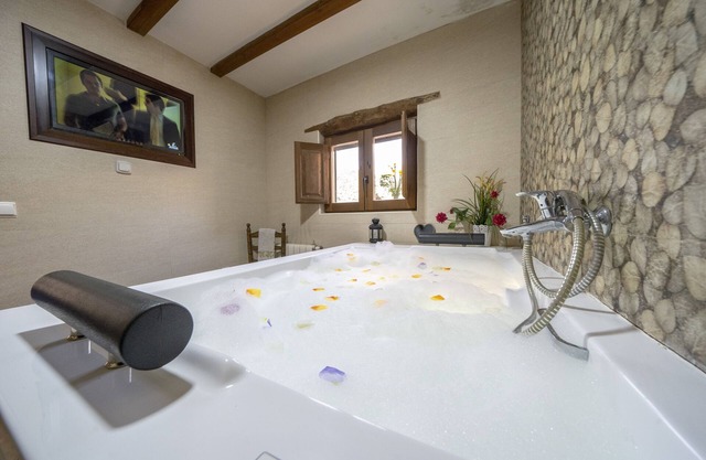 Rural house (rental entire) Reul Alto Cortijos Rurales for 2 people