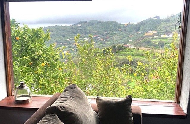 RURAL HOUSE WITH BEAUTIFUL VIEWS