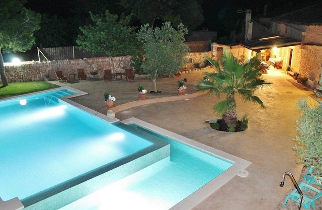 RURAL HOUSE WITH POOL AND LARGE FOREST