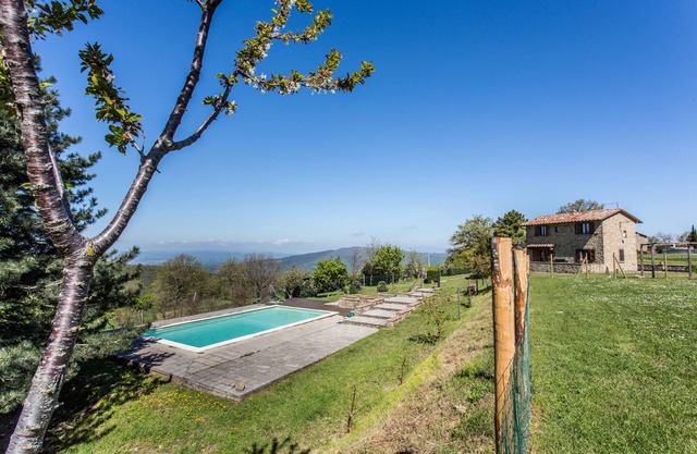 Rural Tuscany | Independent villa with private pool and garden