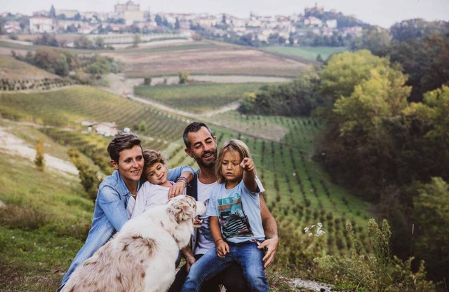 RUSTAGNI 1834: VILLA WITH POOL IN THE BAROLO REGION