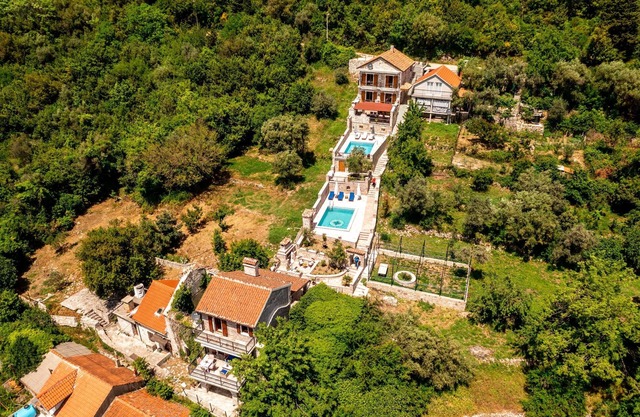 Rustic 2BDR Old Stone Villa w/Private Pool and SV