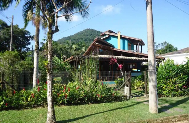 Rustic and cozy house 150 meters from the beach