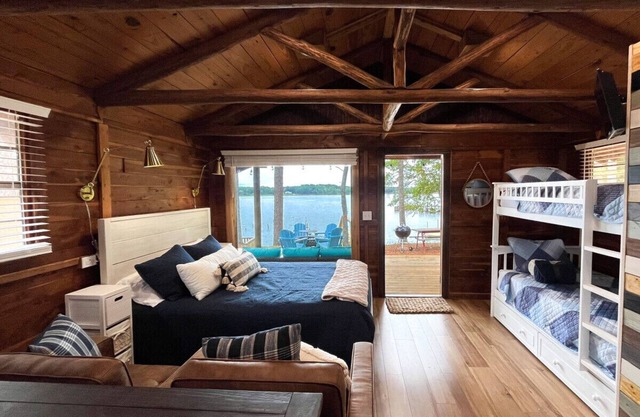 Rustic Cedar Waterfront Cabin 8 on Toledo Bend