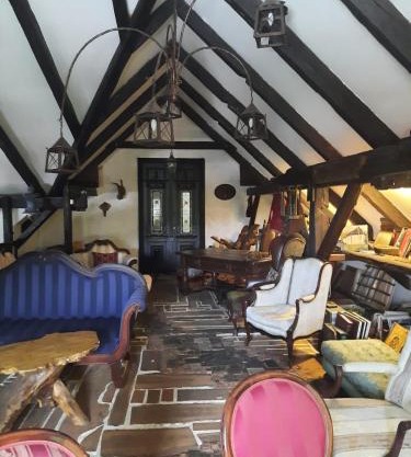 Rustic Charm a Unique and Antique Apartment