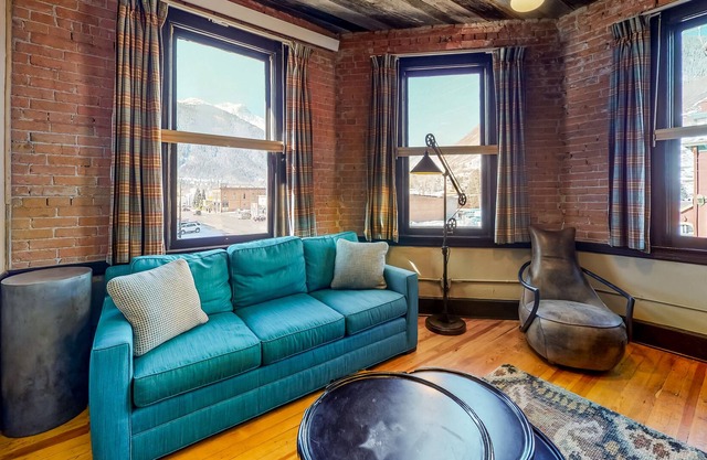 Rustic Chic Suite with Free WiFi, Kitchenette, & Mountain Views