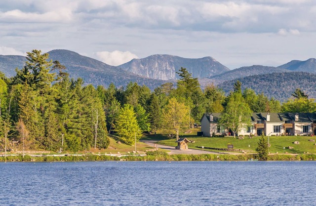 Rustic Condo in Lake Placid w/Sauna & Fireplace