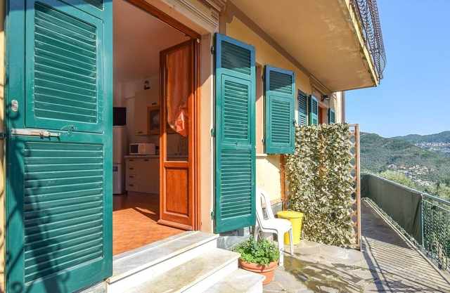 Rustic cottage in a small village in the hinterland of Recco.