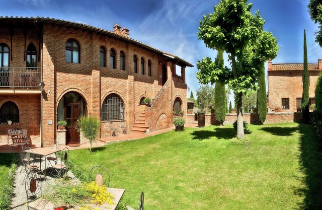 Rustic Elegance in Montepulciano