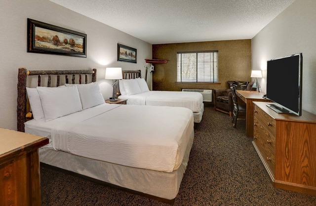 Rustic Getaway with Modern Conveniences - Near Dining Options | 3 Units