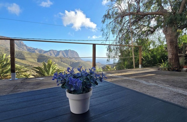 Rustic House Sea Views & Minibar
