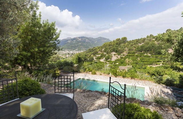 Rustic house with private pool and free wifi! 5 min from Sóller