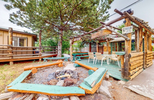 Rustic retreat with stellar shared amenities