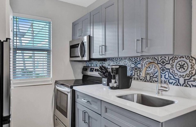 Rustic Retreats: Beachy 1BR in the heart of Fort Lauderdale