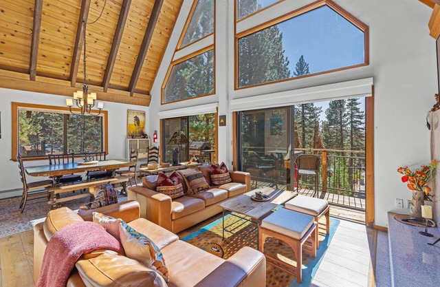 Rustic Ridge Retreat, 5 min to Kings beach