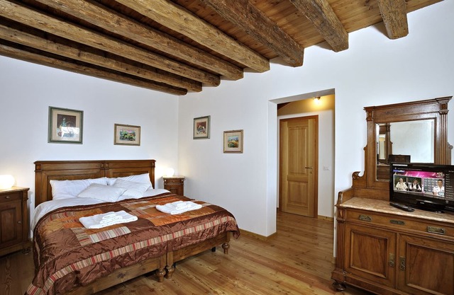 Rustic rooms in the countryside