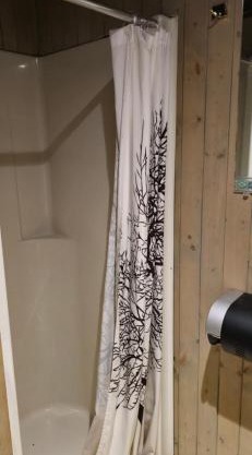 Rustic Woodland Cabin at Beaverfoot