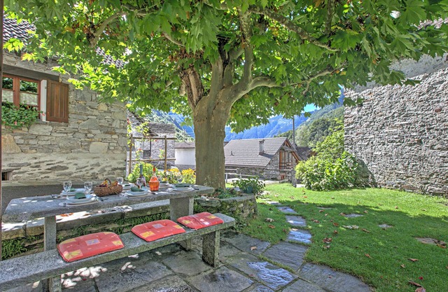 Rustico al platano 2, Frasco, Switzerland