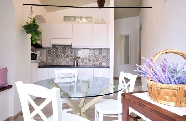 Rustico in Dolcedo in pleasant location | Ap03