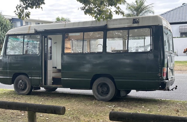 RV. Coaster van for hire tweed coast 22 feet long 3 meters wide