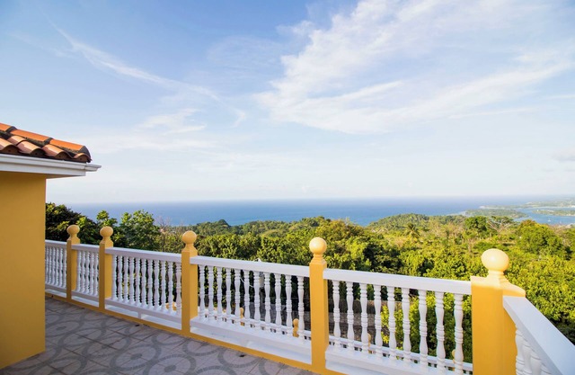 RVGH 10 bedrooms, 2 guest per room max, 120.00 per nite per room, amazing views