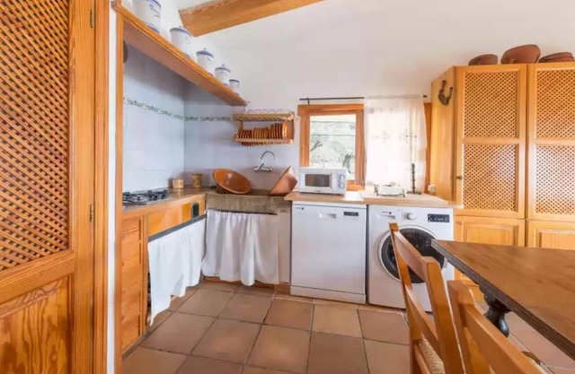 S'olivaret (fornalutx) - Country House. Free Wifi