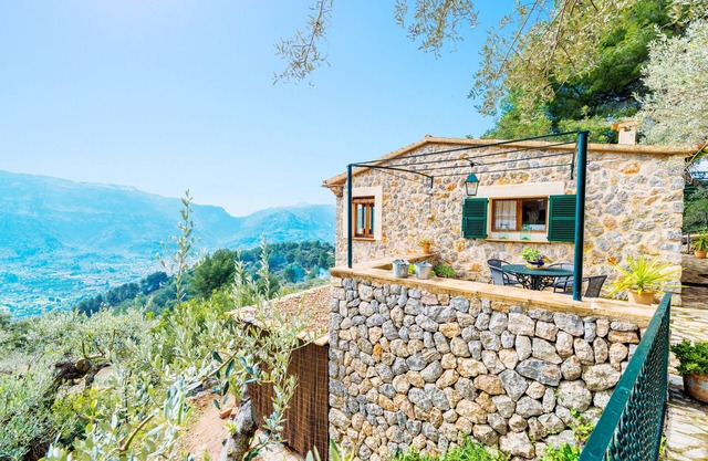 S'OLIVARET (FORNALUTX) - Chalet for 4 people in Fornalutx. Free WiFi