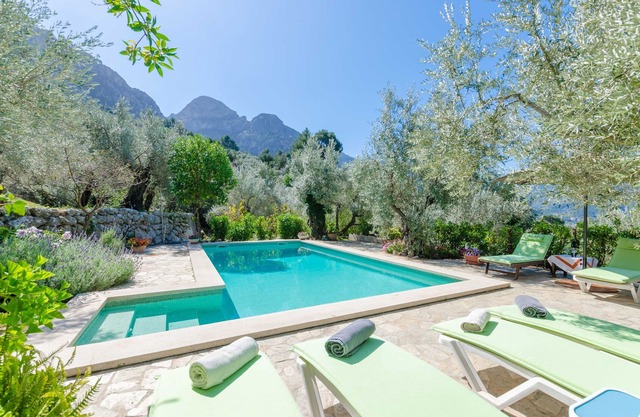 S'OLIVARET - Impressive villa with a private pool in amazing mountainous surroundings. Fre