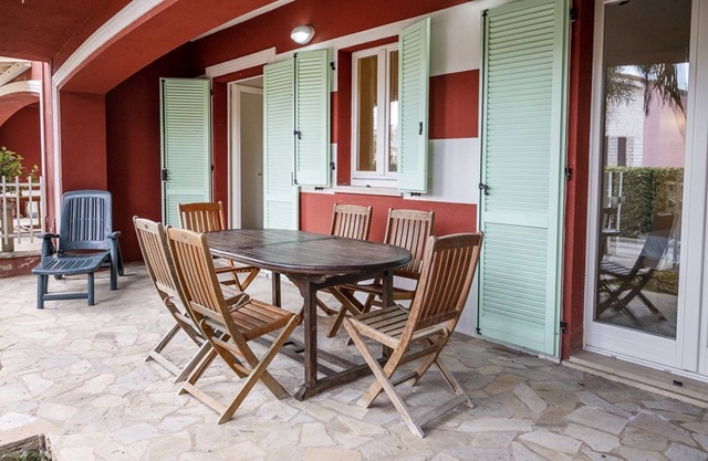 S102 - Sirolo, new three-room apartment with garden