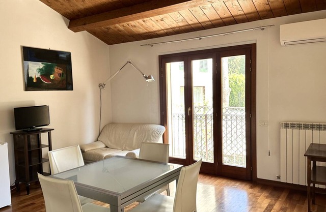 S171 - Sirolo, wonderful studio in the center