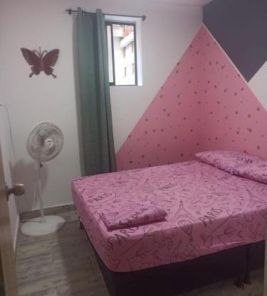 S21 COMODO APARTAMENTO EN LAURELES ESTADIo 2 HABT 2 BAÑOS