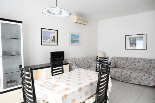 S355 - Sirolo, ampio trilocale con terrazzo e posto auto