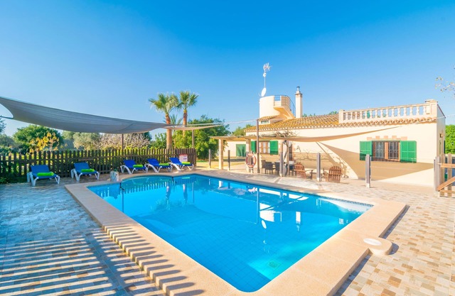 SA TANQUETA DE SES ROQUES - Villa with private pool in Santanyi. Free WiFi