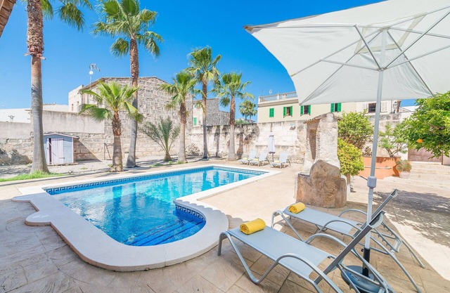 SA VERDERA Town house for 10 people in Maria de la Salut