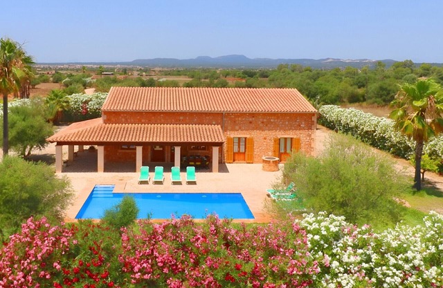 Sa Vinya 405 fantastic rustic finca with private pool, terrace, garden and air conditioning