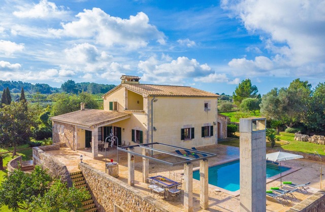SA XIGALA - Rustic villa with private pool and free Wi-Fi