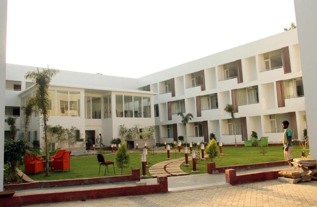 SAARAL RESORTS & HOTELS PVT Ltd