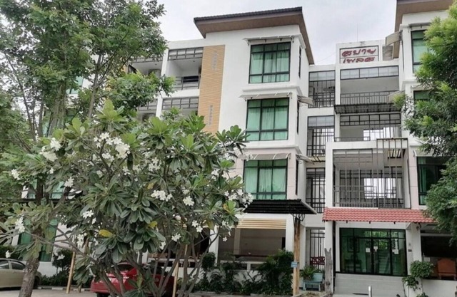 SabaiPlace Hotel