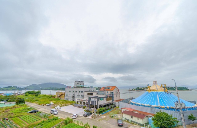Sacheon Hotel Picnic