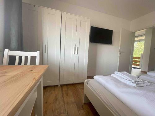 SAD163 - Möblierte Monteurwohnung mit Balkon