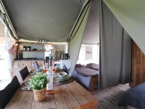 Safari Tent, Friesland, cleaning included